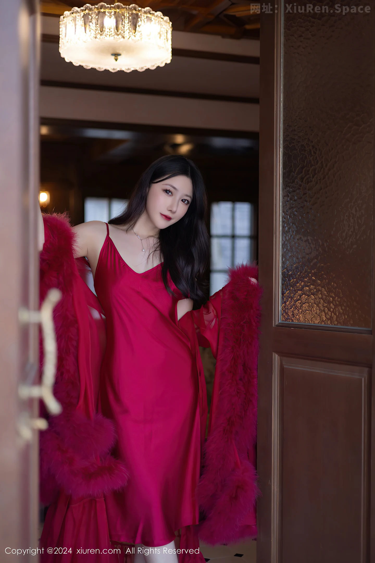 图片[4]-[XiuRen秀人网] VOL.9422 模特鱼子酱Fish红玫瑰主题红色吊带连衣裙秀曼妙身姿迷人诱惑写真80P-秀人网官方网站